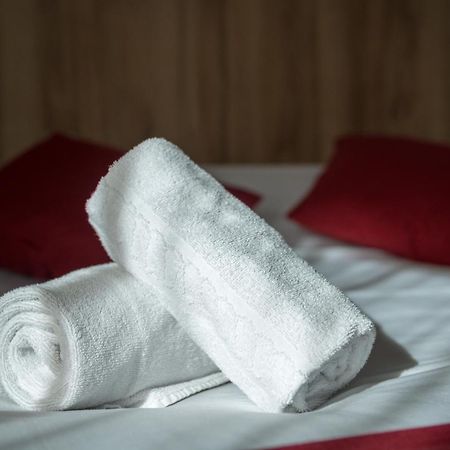 Brit Hotel Plaisance A9/A61 Нарбон Екстериор снимка