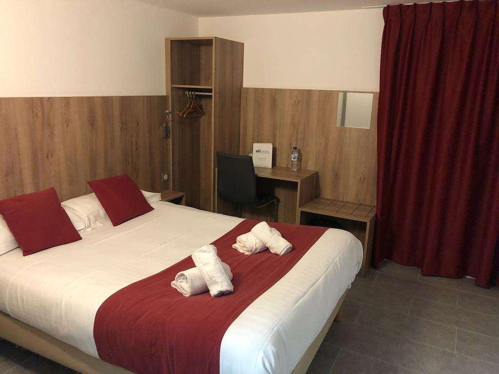 Brit Hotel Plaisance A9/A61 Нарбон Стая снимка