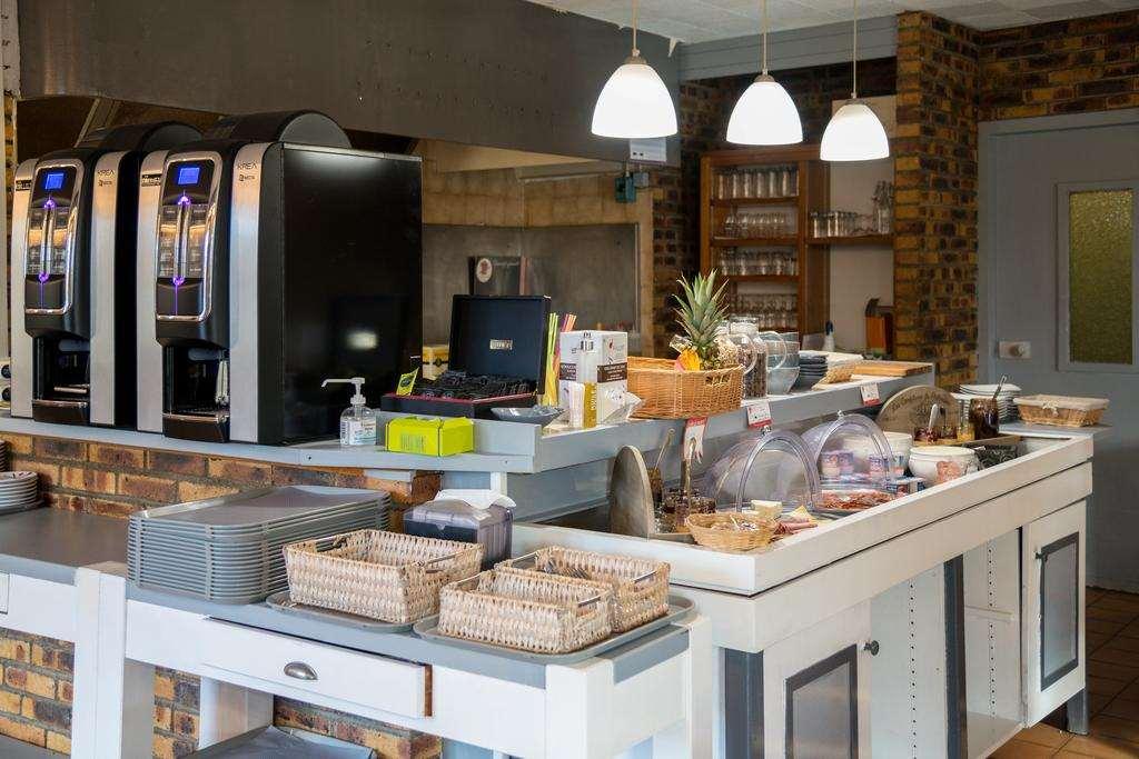 Brit Hotel Plaisance A9/A61 Нарбон Ресторант снимка