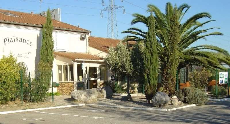 Brit Hotel Plaisance A9/A61 Нарбон Екстериор снимка