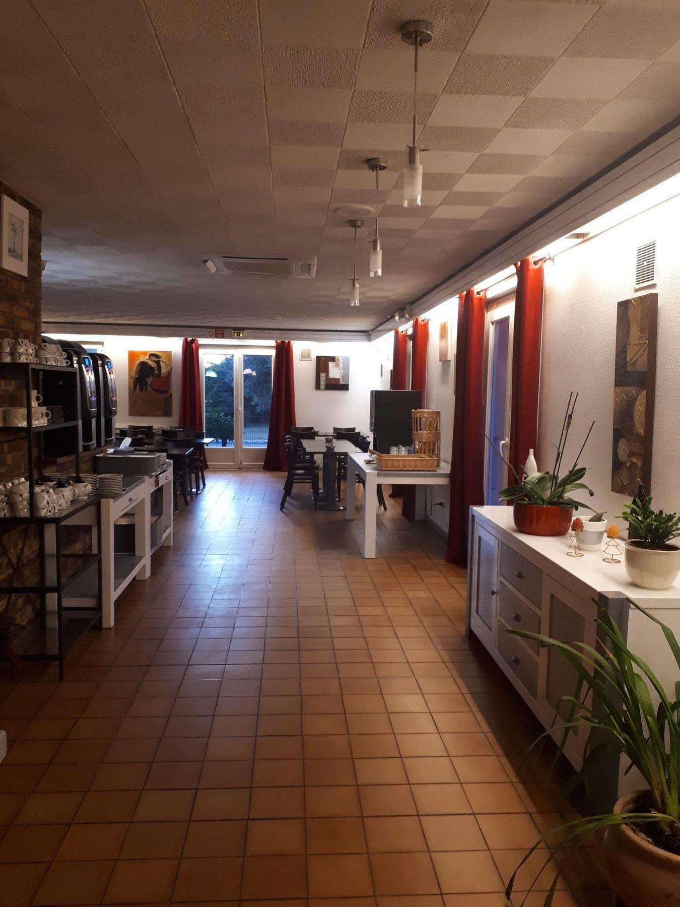 Brit Hotel Plaisance A9/A61 Нарбон Екстериор снимка